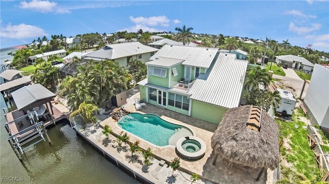 Building Photo - 2372 Baybreeze St