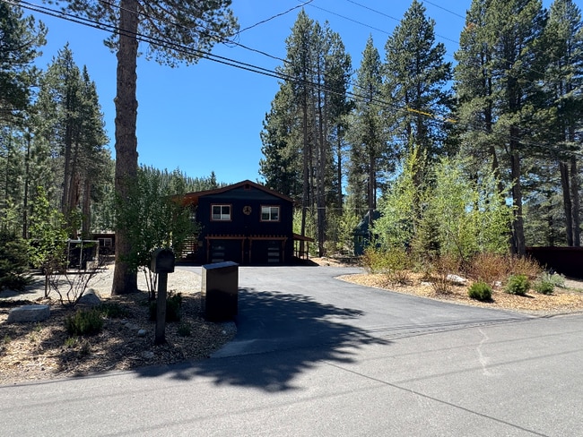 Photo - 11869 Deerfield Dr Unidad Deerfield Truckee