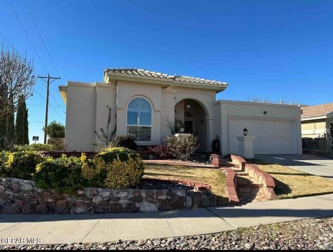 Building Photo - 1201 Desierto Seco Dr Rental