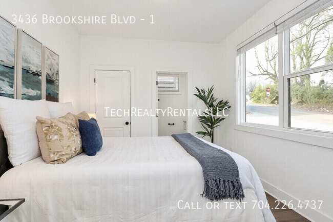 Photo - 3436 Brookshire Blvd