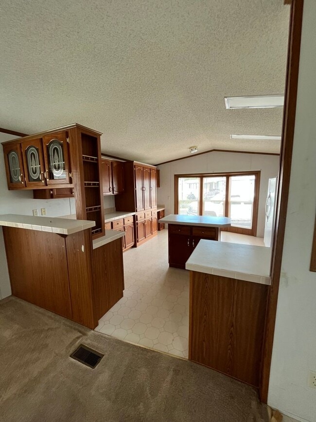 Photo - 3 Bedroom Mobile Home with Carport in Billings Heights