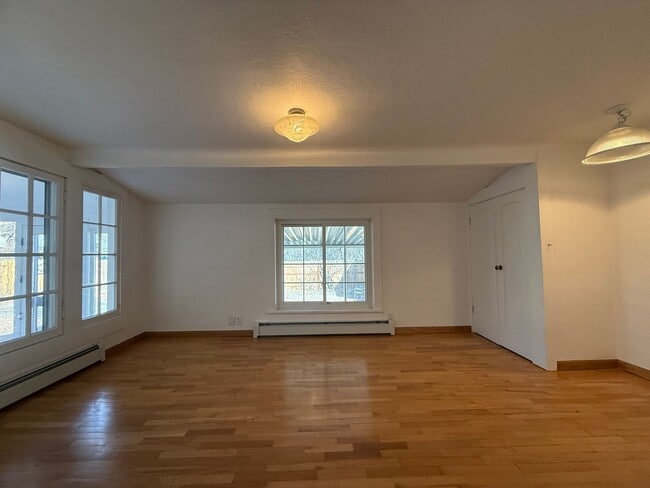 Photo - 422 Cheyenne Blvd