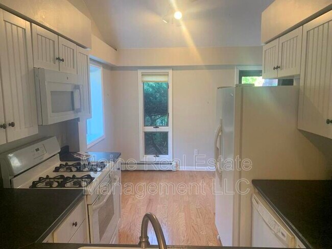 Photo - 6 Hubbard Farms Rd Unit #5