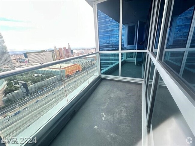 Building Photo - 4525 Dean Martin Dr Unit 3101 Rental