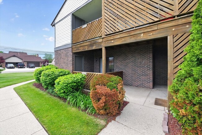 Photo - $1395 2 bedroom ground floor condo