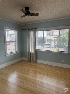 Building Photo - 1457 W 35th St Rental