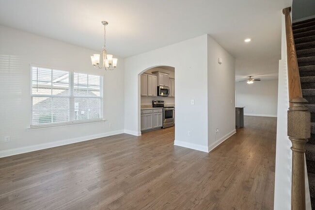 Photo - 207 Taunton St