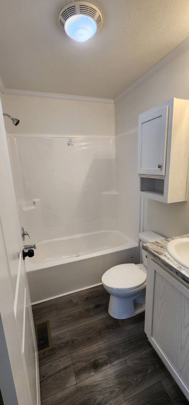 Photo - 10326 Old Leo Rd