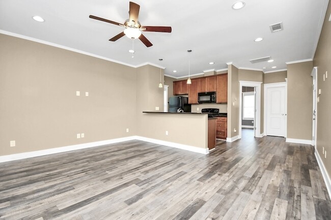 9022 Topaz St Unit A