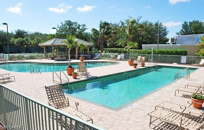 Building Photo - 2790 Cypress Trace Cir Unit 2225