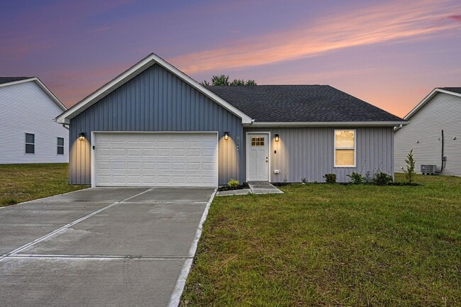 Building Photo - West Dayton New 4BR/3BA Home | Modern & Spacious