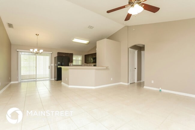 Photo - 713 Willow Run St