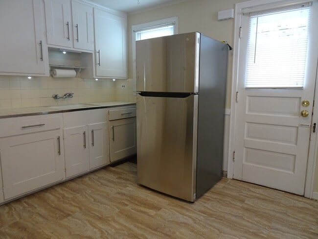 Photo - 615 Starin Ave