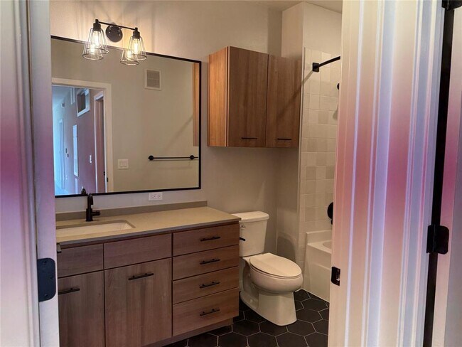 4510 Terry-O Ln Unit 320