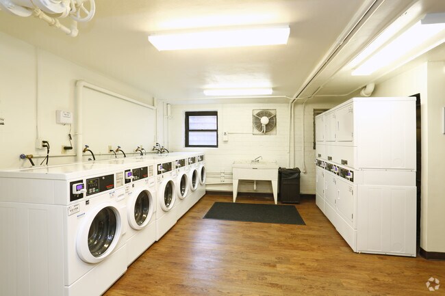 Photo - Fifth Neville