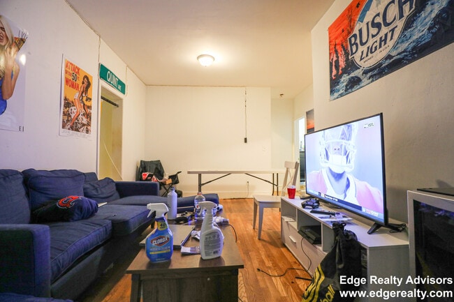 Photo - 56 Egmont St Unit 1