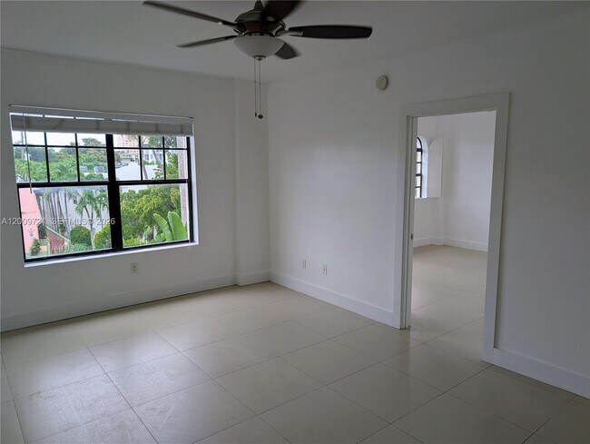 Photo - 934 Michigan Ave Unit 309