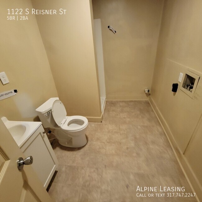 Photo - Southwest 5BR/2BA Home w/2-Car Garage!