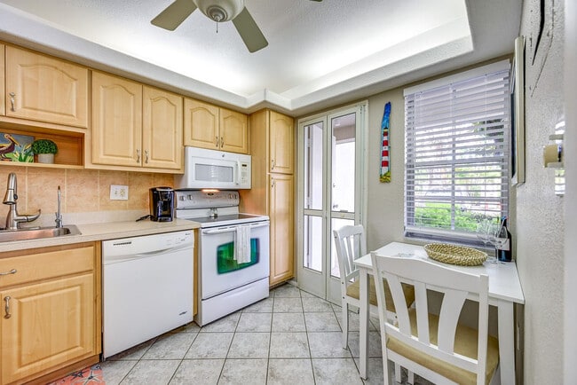 Photo - 7452 W Country Club Dr N Unit SI FL1-ID1546435P