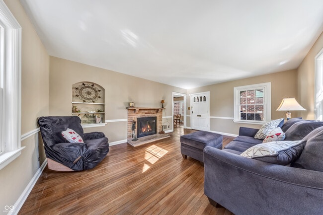 Photo - 850 N Butler Ave