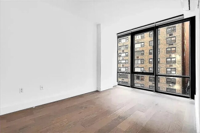 Photo - 227 Lexington Ave Unidad 501