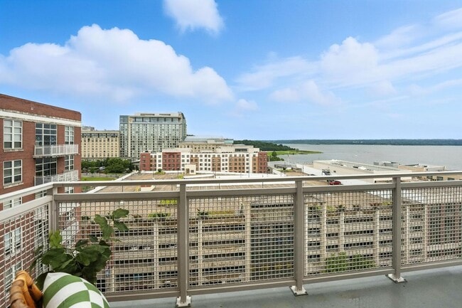 Photo - 157 Fleet St