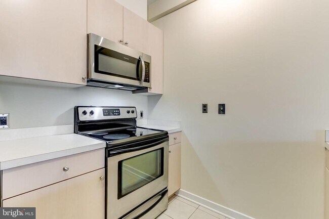 Photo - 2007 Clipper Park Rd Unit 425