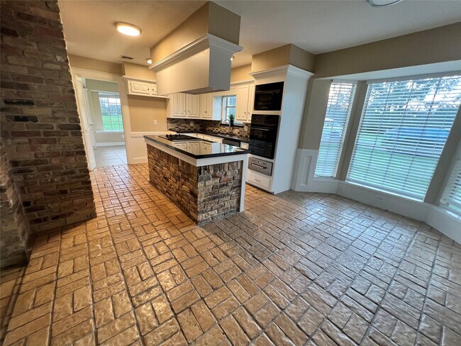 Photo - 18240 Fenske Rd