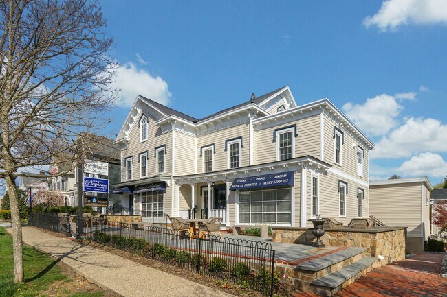 Photo - 6 E Main St Apartments Unit A-1