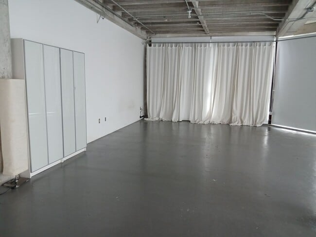 Photo - MIAMI LIVE WORK LOFT