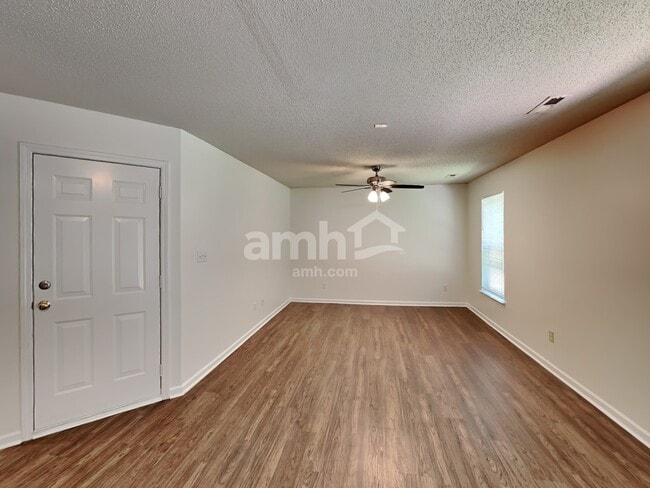 Photo - 1002 Finley Ct