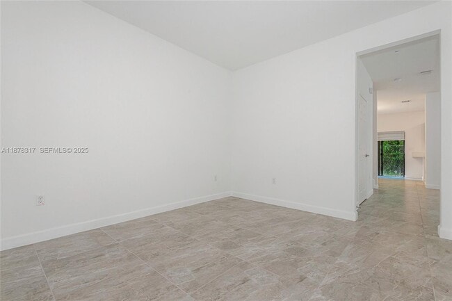 Photo - 152 SW 185th Way