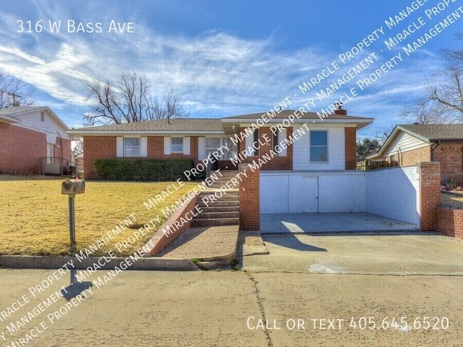 316 W Bass Ave