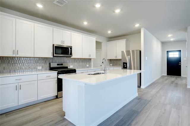 Photo - 1008 Eagle Run Ln