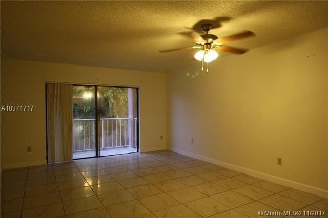 Photo - 9301 SW 92nd Ave Unidad B302