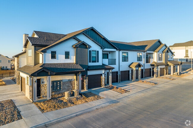 Mansions at Granite Falls