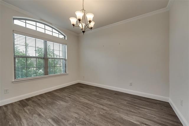 Photo - 2910 Winchester Ave
