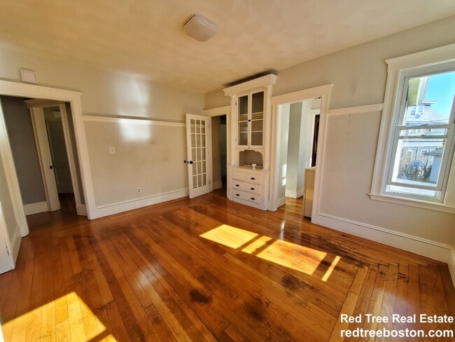 Photo - 623 Fellsway Unidad 2