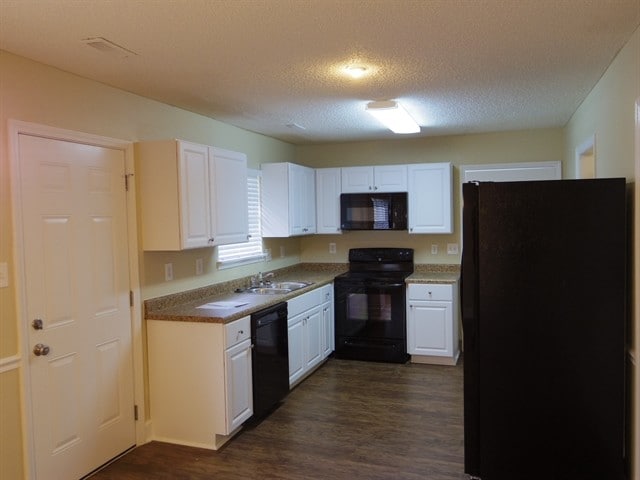 Photo - 6022 Gallant Ln