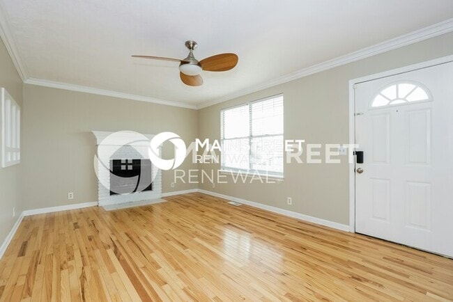 Photo - 3 Bedroom Pet-Friendly Home in Nashville, TN with Main Street Renewal