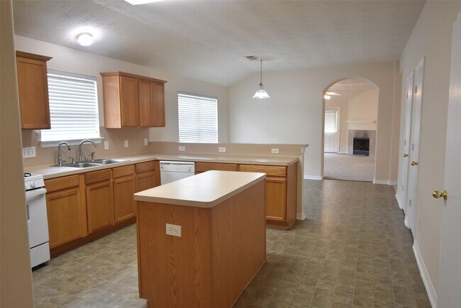 Photo - 21399 Forest Colony Dr