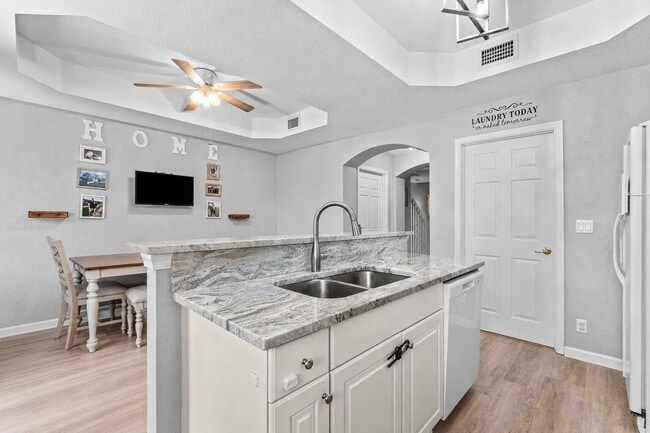 Photo - 2928 Hidden Hills Rd