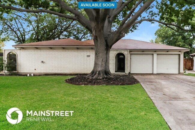 Photo - 1003 Holly Hill Ct House
