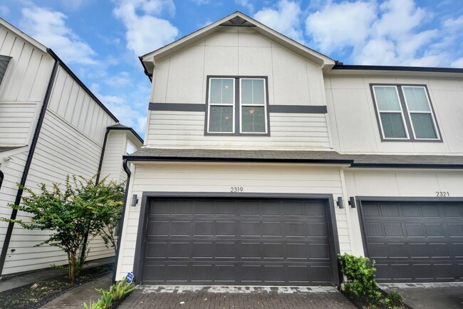 Building Photo - 2319 Silva Park Ln