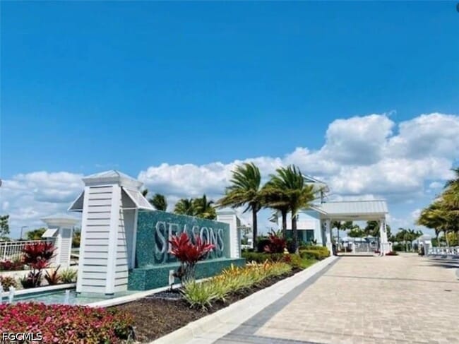 Building Photo - 28000 Longboat Key Run