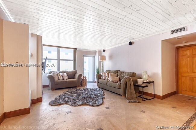 9225 Collins Ave Unit 1006