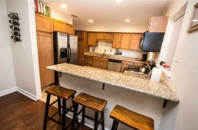 Photo - 4204 Maplewood Ct