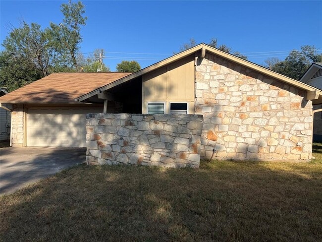 Building Photo - 12119 Robin Ridge Ln