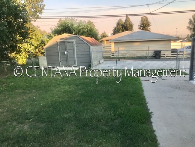 Photo - 2300 Ottawa St Unit B