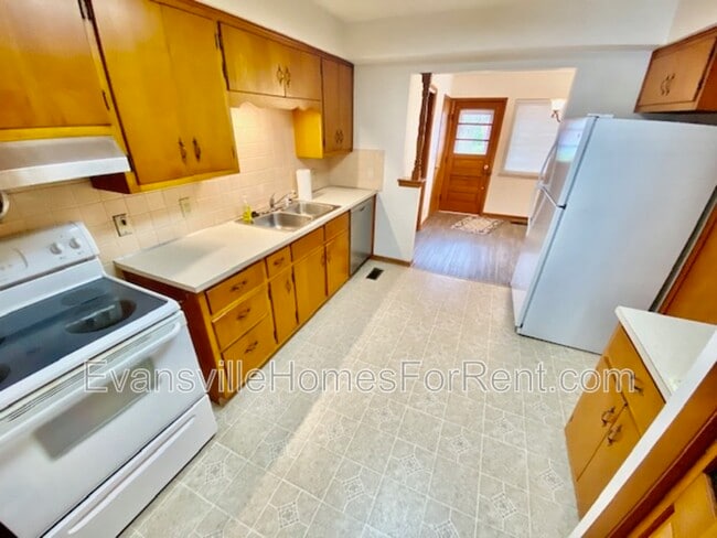 Photo - 2167 E Powell Ave